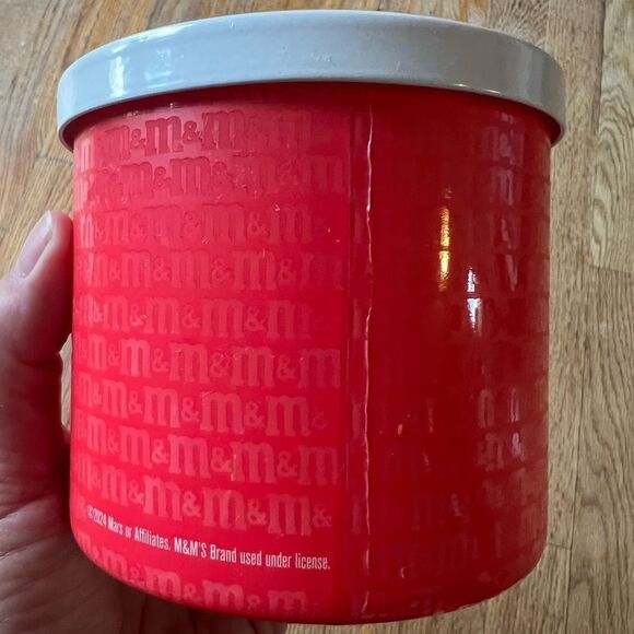 Goose Creek Peanut Butter M&M's 3 Wick Candle - Picture 3 of 6